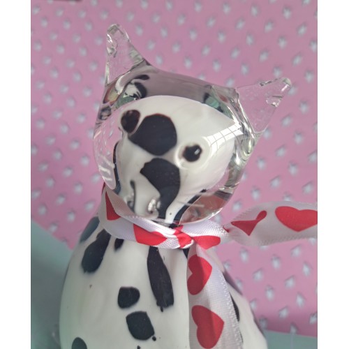 Presse papier sculpture chat noir et blanc. Presse papier sculpture chat noir et blanc.
