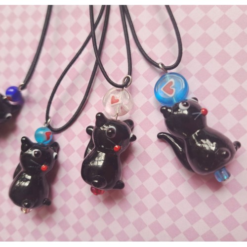 Collier chat noir. Collier chat noir.