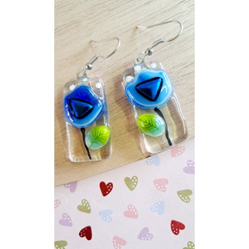 Boucles d'oreilles petites leurs bleues