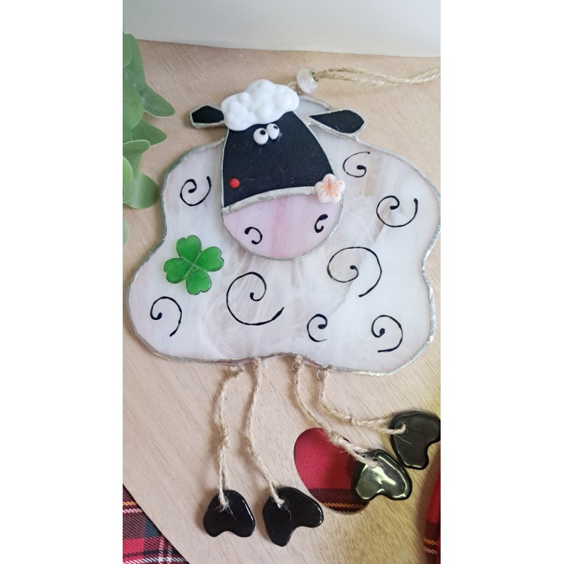 Vitrail Tiffany mouton avec verre fusionné