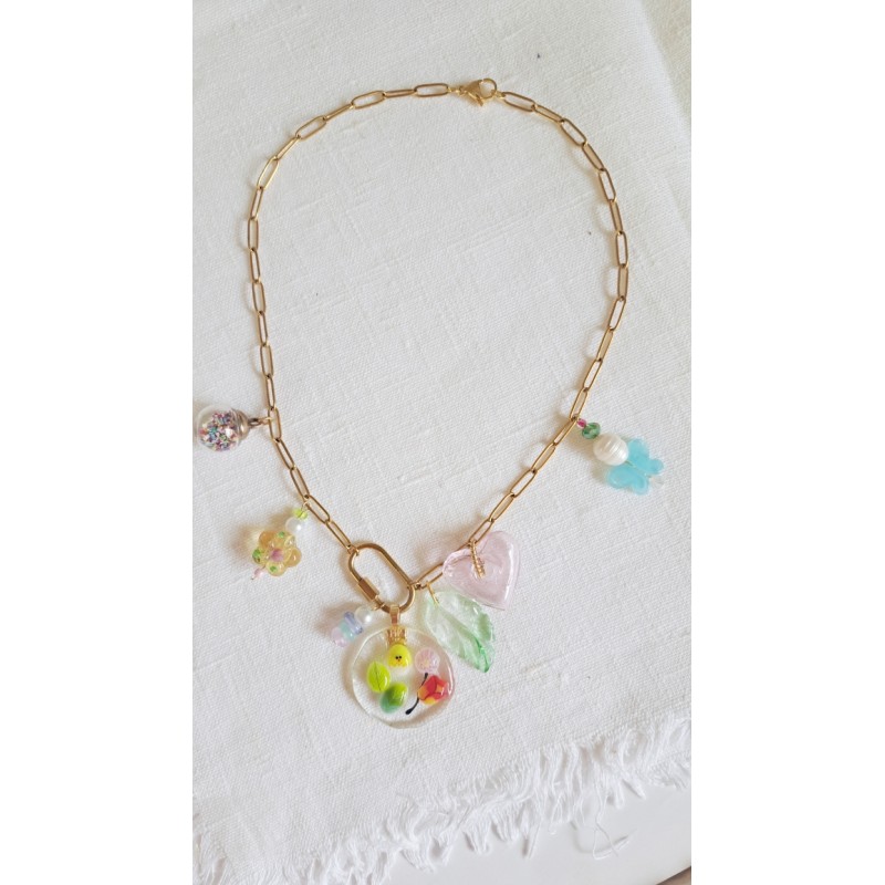 Collier breloques et perles de verre le printemps