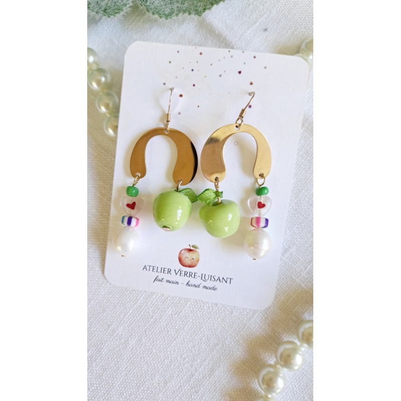 Boucles d'oreilles breloques en verre pommes