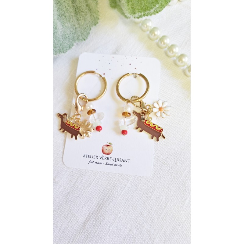 Créoles en acier inoxydable sur le thème du teckel