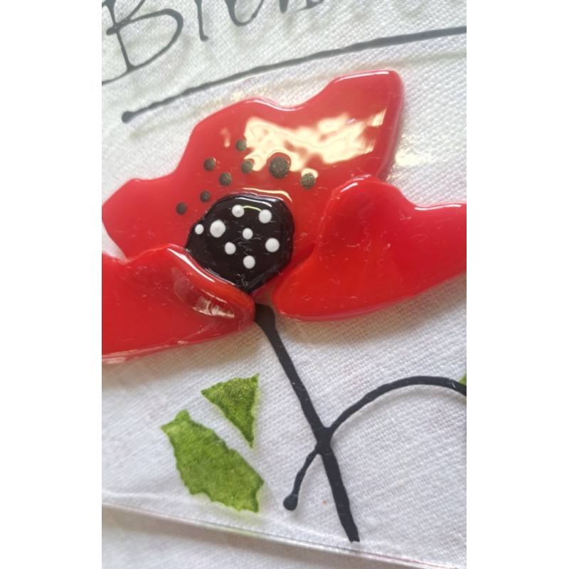 Détail plaque de maison "Bienvenue" coquelicots et insecte à suspendre