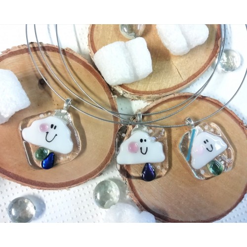 Collier petit nuage. Collier petit nuage.
