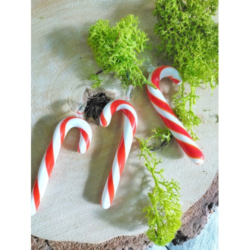 Sucre d'orge en verre. Sucre d'orge en verre.