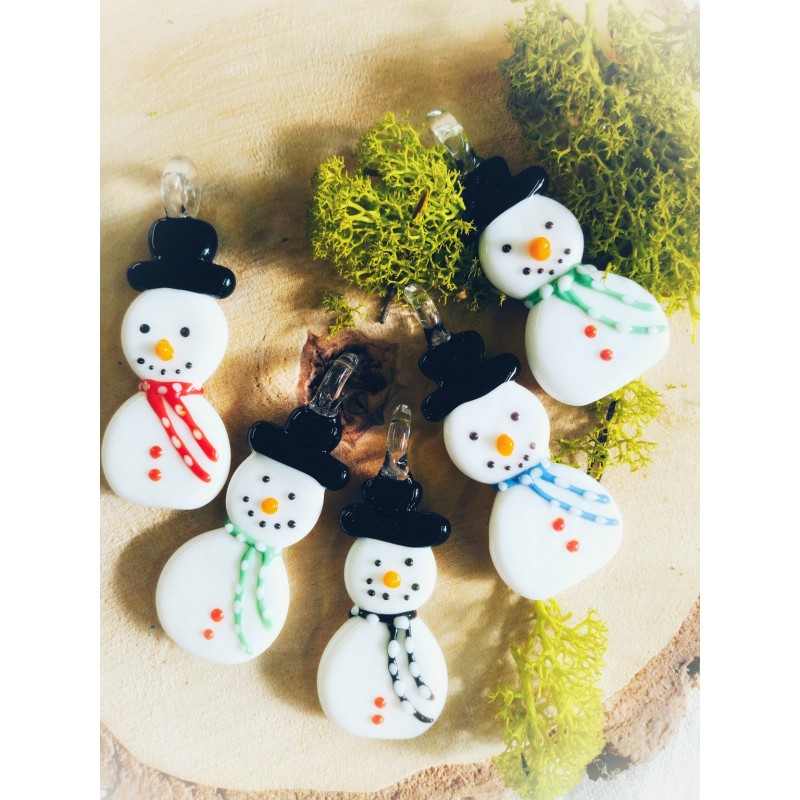 Adorable bonhomme de neige en verre à suspendre