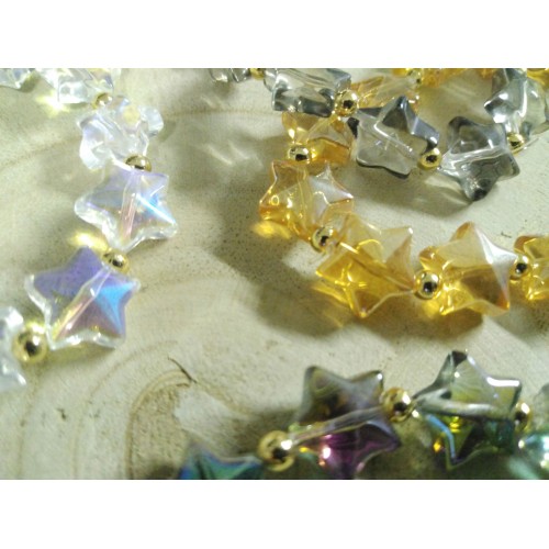 Bracelet petites étoiles en verre. Bracelet petites étoiles en verre.