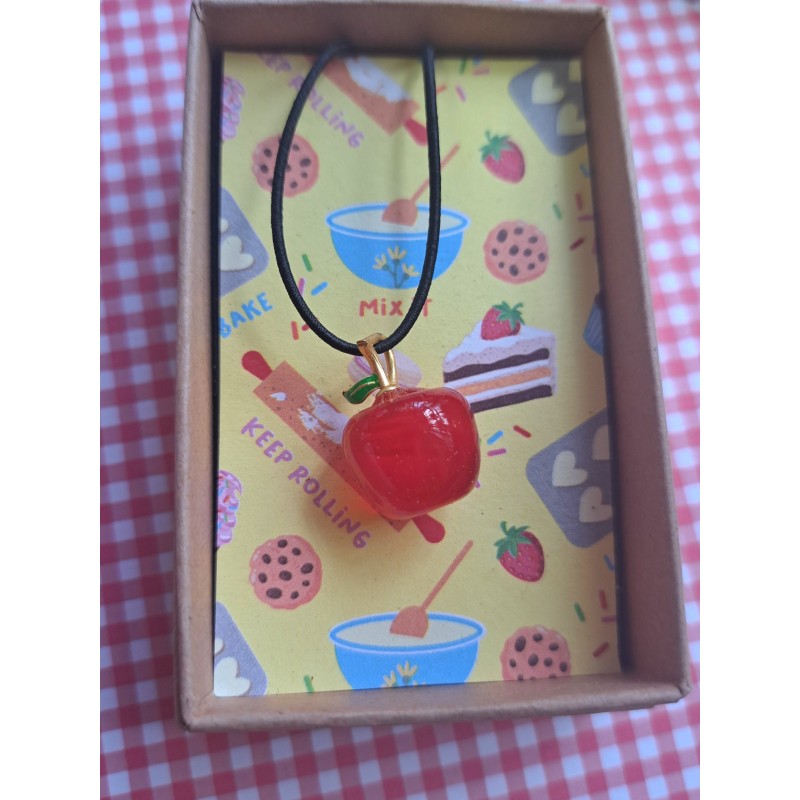 Collier pomme d'Alsace.